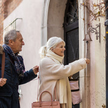 Lade das Bild in den Galerie-Viewer, Türglocke - Wandglocke mit Ornamenten