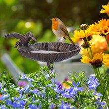 Lade das Bild in den Galerie-Viewer, Vogeltränke Gusseisen mit Erdspiess Jam-Factory.ch