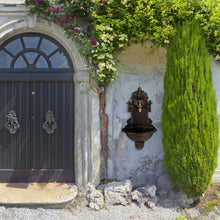 Lade das Bild in den Galerie-Viewer, Wandbrunnen mit Brunnenfigur