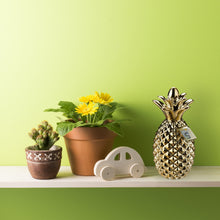 Lade das Bild in den Galerie-Viewer, Spardose ANANAS Goldfarbig Jam-Factory.ch