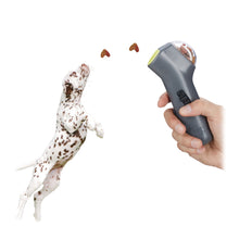 Lade das Bild in den Galerie-Viewer, Leckerlipistole - Leckerlikatapult