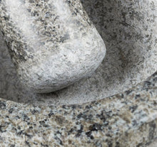 Lade das Bild in den Galerie-Viewer, XL Granit Mörser mit Stössel 17cm dunkelgrau