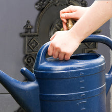 Lade das Bild in den Galerie-Viewer, XL Wandbrunnen im ANTIK-STIL gold-braun