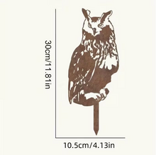 Lade das Bild in den Galerie-Viewer, Eule Schild rostig
